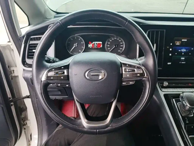 GAC Trumpchi M8 — Фото автомобиля 6