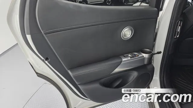 Genesis GV60 — Фото автомобиля 25