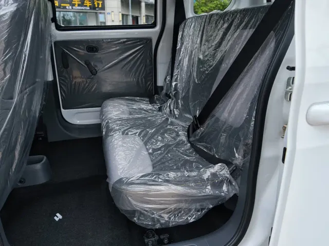 Wuling Zhiguang NEV — Фото автомобиля 11