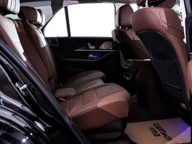 Mercedes-Benz GLE-Class — Фото автомобиля 23