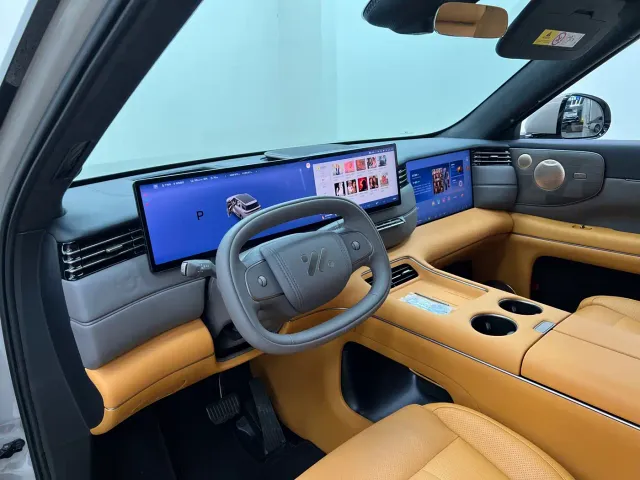 IM Motors LS8 — Фото автомобиля 12