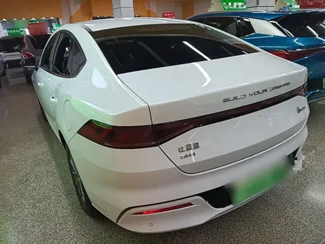 BYD Qin PLUS — Фото автомобиля 4