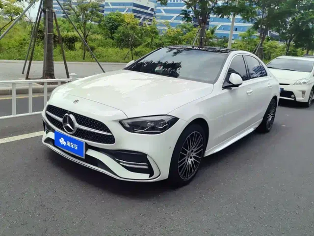 Фотография автомобиля — Mercedes-Benz C-Class