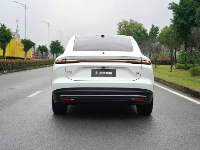 Nio EC6 — Фото автомобиля 5