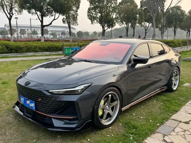 Фотография автомобиля — Changan UNI-V