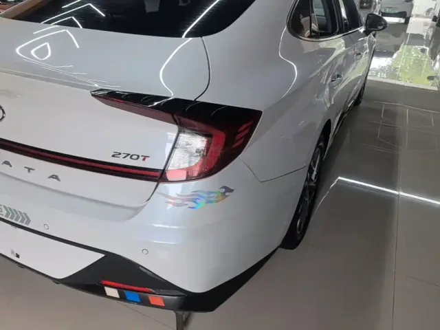 Hyundai Sonata — Фото автомобиля 7