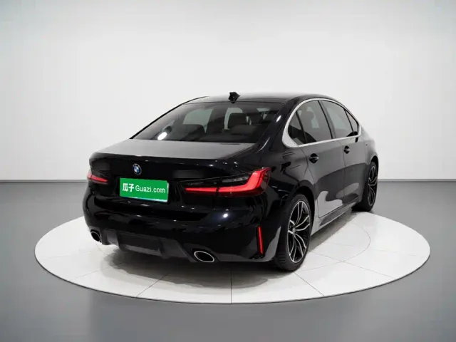 BMW 3 Series — Фото автомобиля 3
