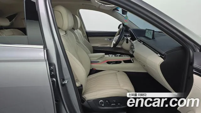 Genesis GV70 — Фото автомобиля 16