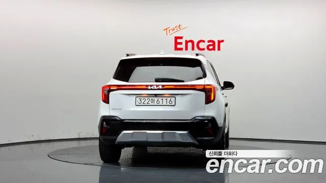 Kia Seltos — Фото автомобиля 4
