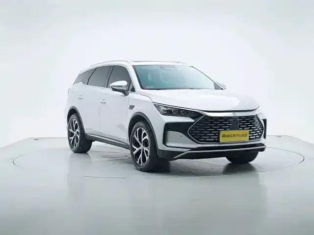 BYD Tang — Фото автомобиля 7