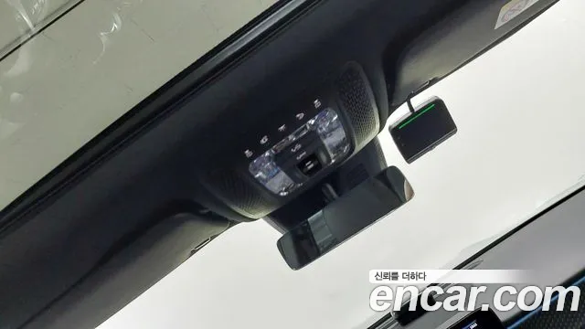 Mercedes-Benz EQB — Фото автомобиля 17