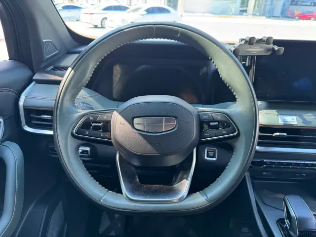 Geely Haoyue L — Фото автомобиля 7
