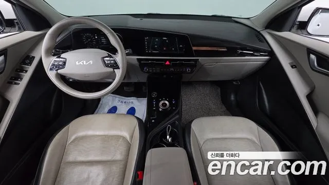 Kia Niro Niro (New) — Фото автомобиля 10
