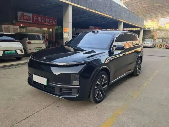 Фотография автомобиля — Li Auto L9