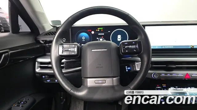 Hyundai Grandeur Grandeur (GN7) 2.5 Бензин 2WD — Фото автомобиля 13