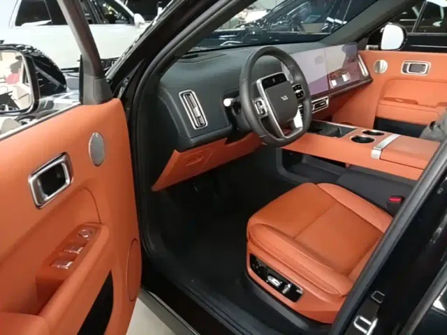 Li Auto L7 — Фото автомобиля 15