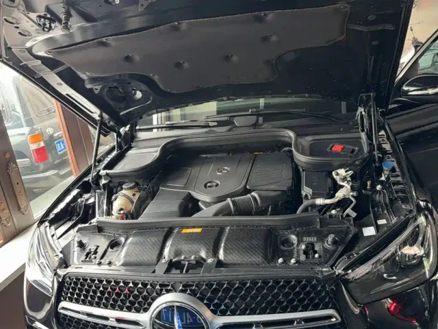 Mercedes-Benz GLE-Class — Фото автомобиля 11