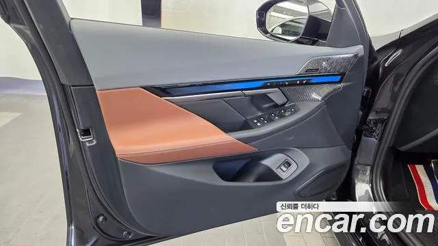 BMW 5 Series G60 — Фото автомобиля 24