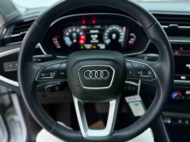 Audi Q3 — Фото автомобиля 17