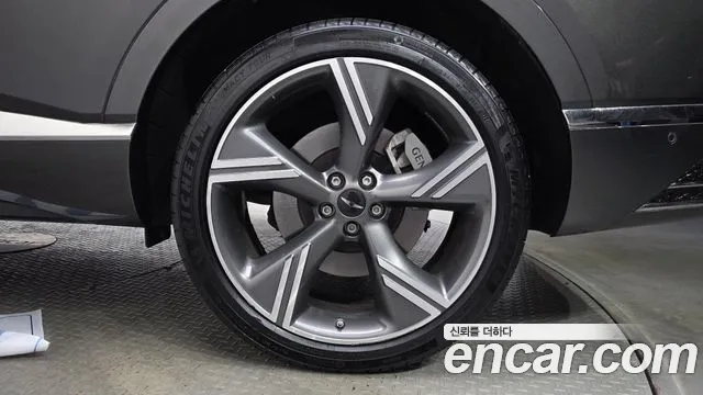 Genesis GV80 — Фото автомобиля 6