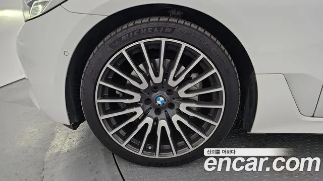 BMW Gran Turismo — Фото автомобиля 5