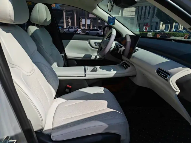 Changan Qiyuan Q05 — Фото автомобиля 7