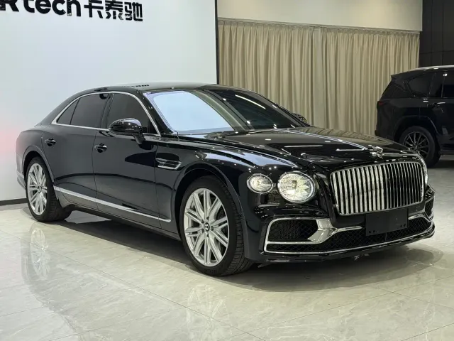 Bentley Flying Spur — Фото автомобиля 2