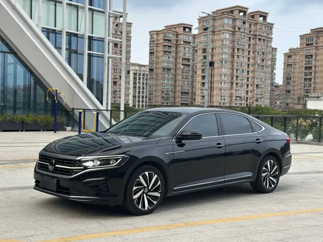 Фотография автомобиля — Volkswagen Passat