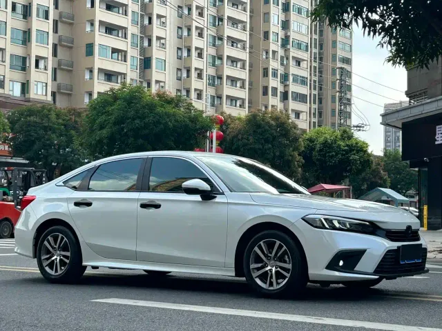 Honda Civic — Фото автомобиля 3