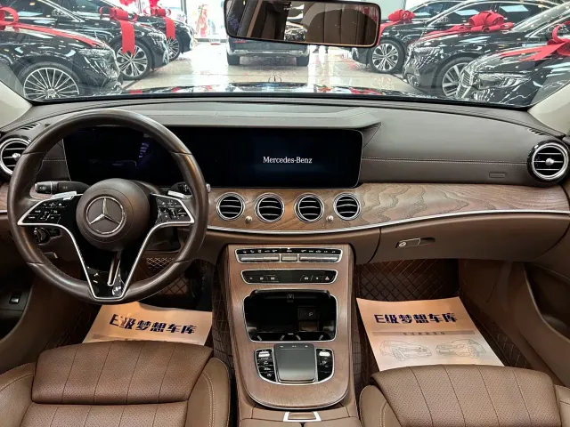Mercedes-Benz E-Class — Фото автомобиля 7