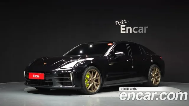 Фотография автомобиля — Porsche Panamera