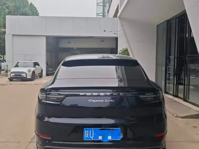 Porsche Cayenne 2023 Cayenne Turbo Coupé 4.0T — Фото автомобиля 9
