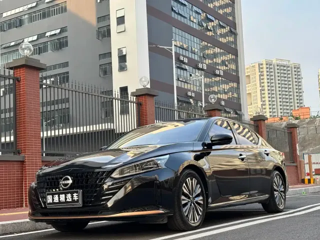Фотография автомобиля — Nissan Teana