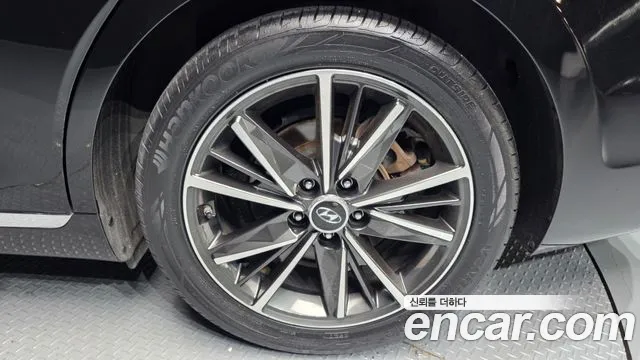 Hyundai Grandeur Новый Grandeur IG — Фото автомобиля 21