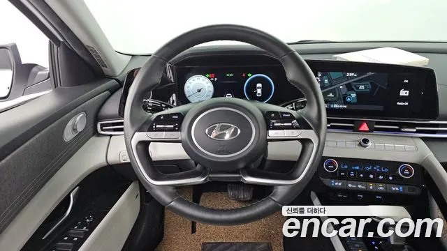 Hyundai Avante CN7 — Фото автомобиля 13