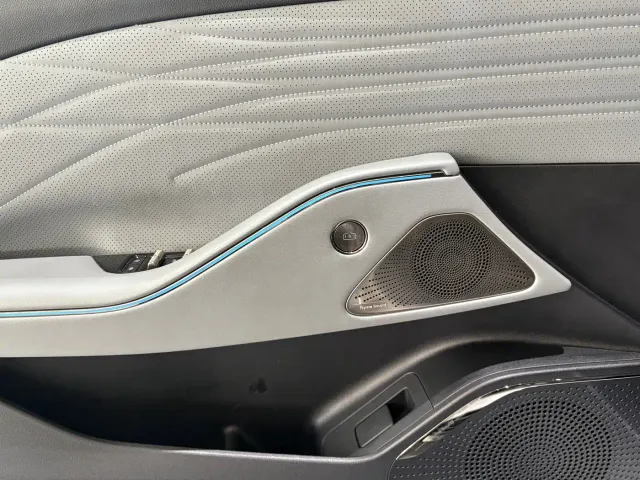 Geely Galaxy E8 — Фото автомобиля 16
