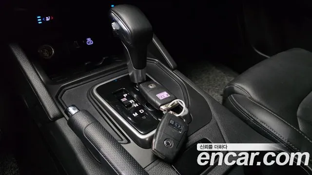 KG_Mobility_Ssangyong Rexton Новый Rexton Sport Khan Дизель 2.2 2WD — Фото автомобиля 9