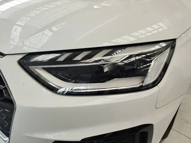 Audi A4L — Фото автомобиля 23