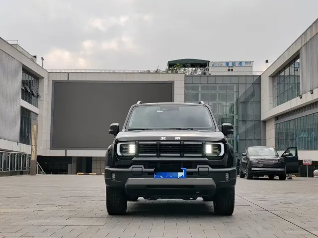 BAIC BJ40 — Фото автомобиля 2