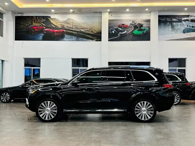 Mercedes-Benz GLS-Class — Фото автомобиля 3