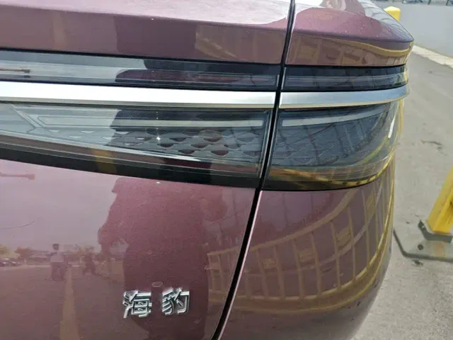BYD Seal — Фото автомобиля 23