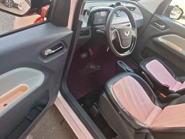 Wuling Hongguang Mini EV — Фото автомобиля 15