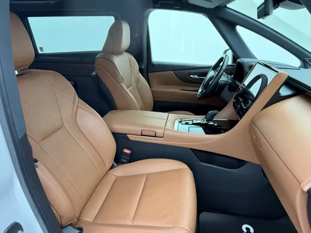 Toyota Alphard — Фото автомобиля 13