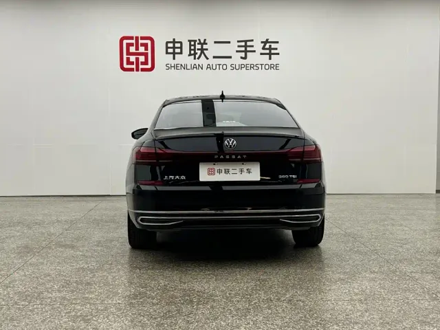 Volkswagen Passat — Фото автомобиля 4