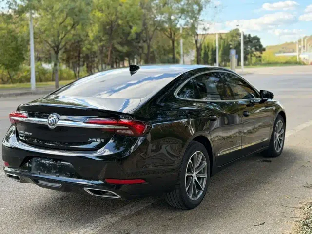 Buick LaCrosse — Фото автомобиля 5
