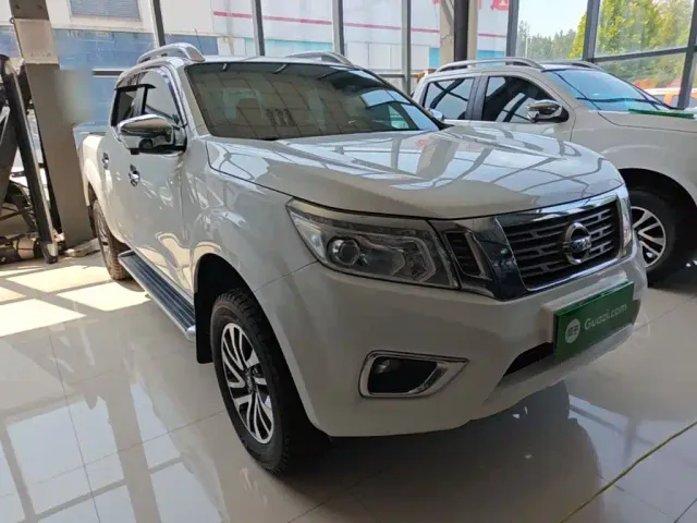 Nissan Navara — Фото автомобиля 3