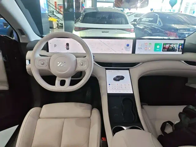 IM Motors LS6 — Фото автомобиля 8
