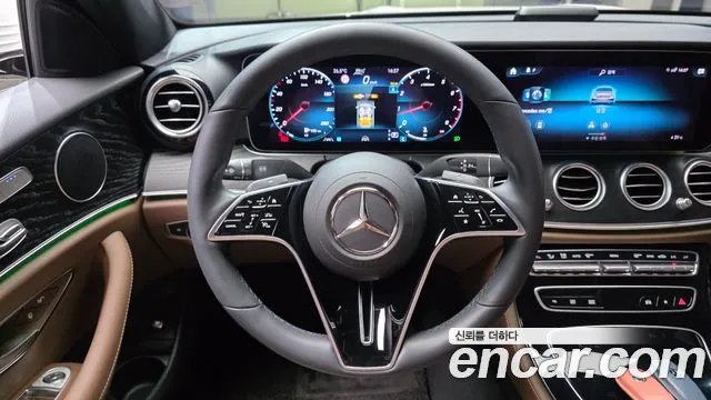 Mercedes-Benz E-Class W213 — Фото автомобиля 13