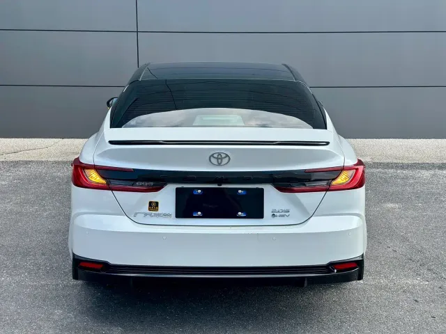 Toyota Camry — Фото автомобиля 8