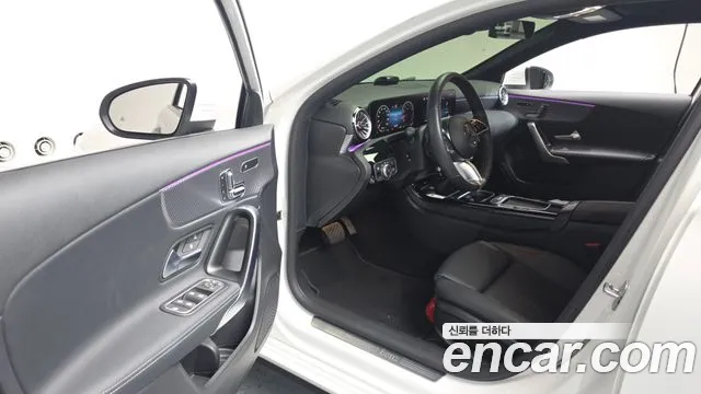 Mercedes-Benz A-Class — Фото автомобиля 10